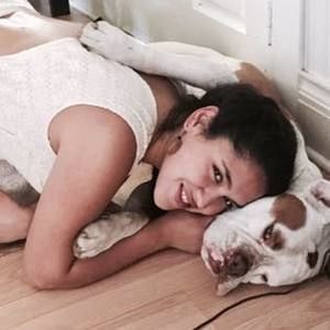 Meet your Posher, Gloria